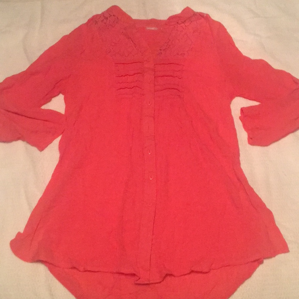 Salmon three-quarter sleeve light white blouse